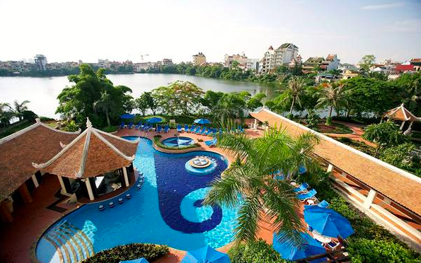 Tư Vấn Thiết Bị Bể Bơi Cho Resort, Khách Sạn 5 Sao – Chuẩn Sang Trọng, An Toàn – Vận Hành Êm